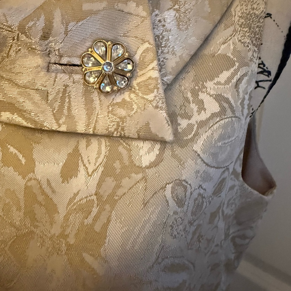 Tahari dress - Picture 3 of 8